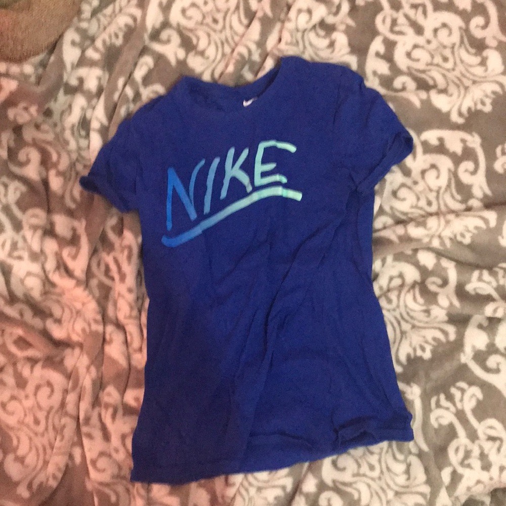 💗3 for $15💗Nike shirt